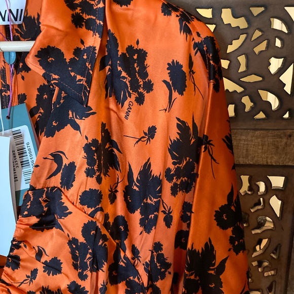 NEW NWT GANNI Ruched floral silk satin midi Dress - Picture 5 of 5